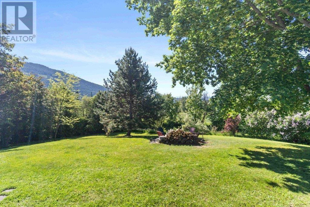 3681 40 Street Ne, Salmon Arm, British Columbia  V1E 1Z6 - Photo 8 - 10352246