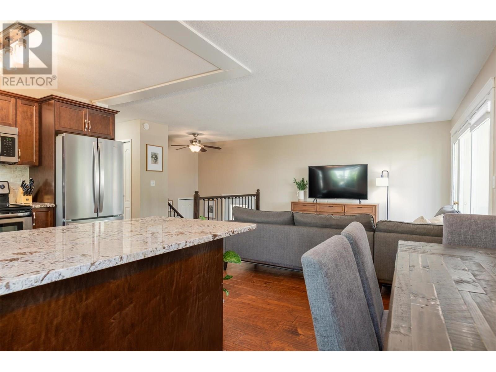 99 Johnson Road, Fruitvale, British Columbia  V0G 1L0 - Photo 12 - 10352184