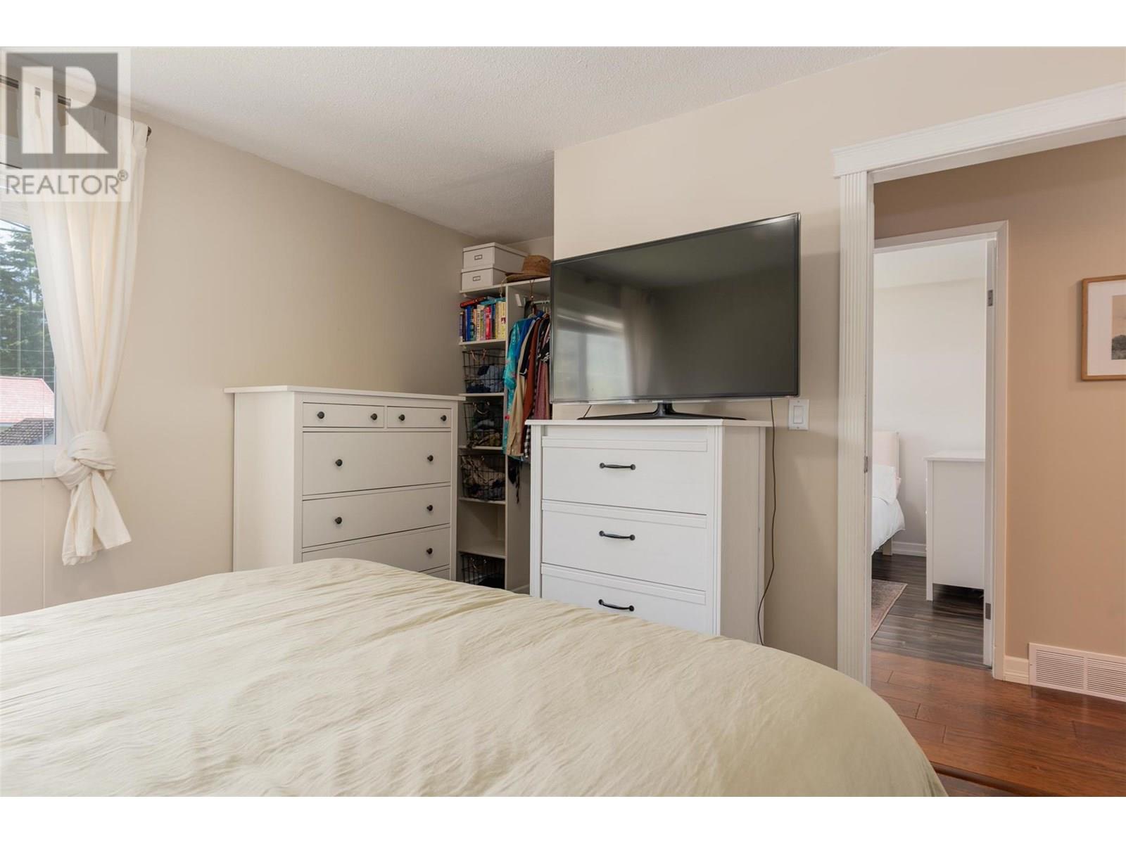 99 Johnson Road, Fruitvale, British Columbia  V0G 1L0 - Photo 17 - 10352184