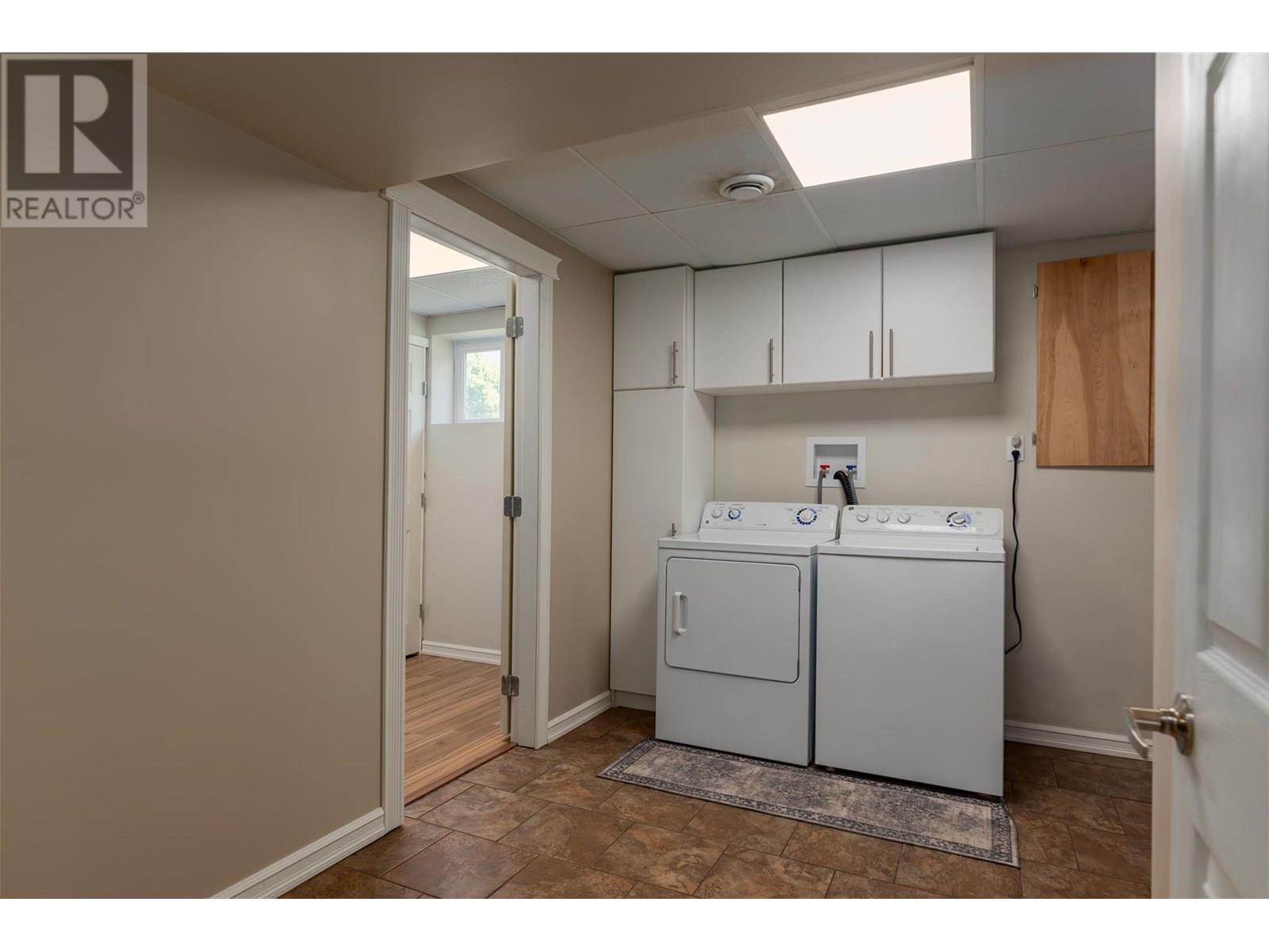 99 Johnson Road, Fruitvale, British Columbia  V0G 1L0 - Photo 24 - 10352184