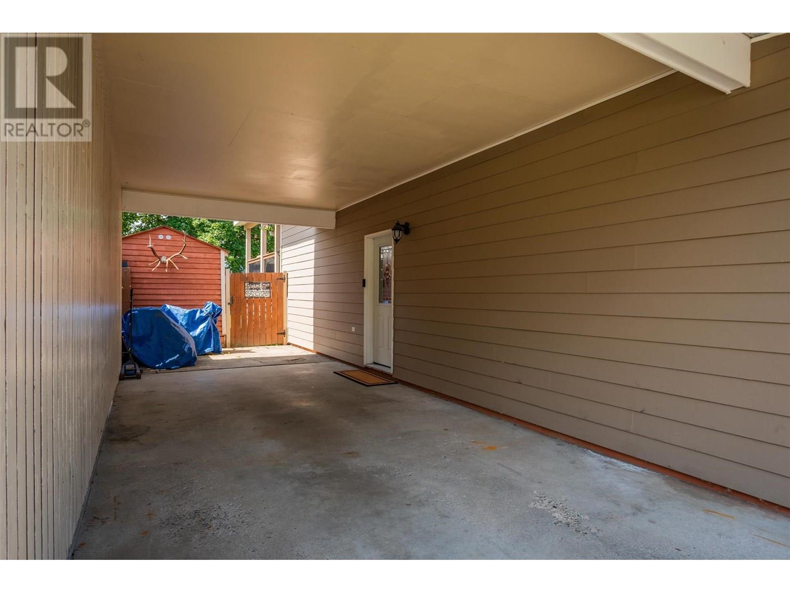 99 Johnson Road, Fruitvale, British Columbia  V0G 1L0 - Photo 37 - 10352184