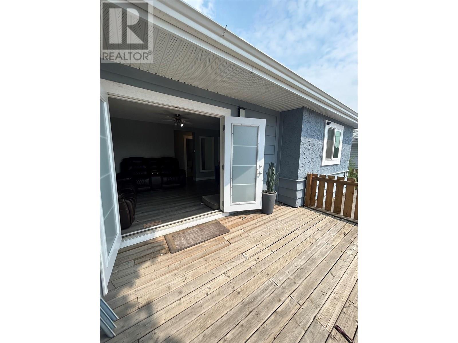 1074 Surrey Avenue, Kamloops, British Columbia  V2B 1R2 - Photo 13 - 10352264