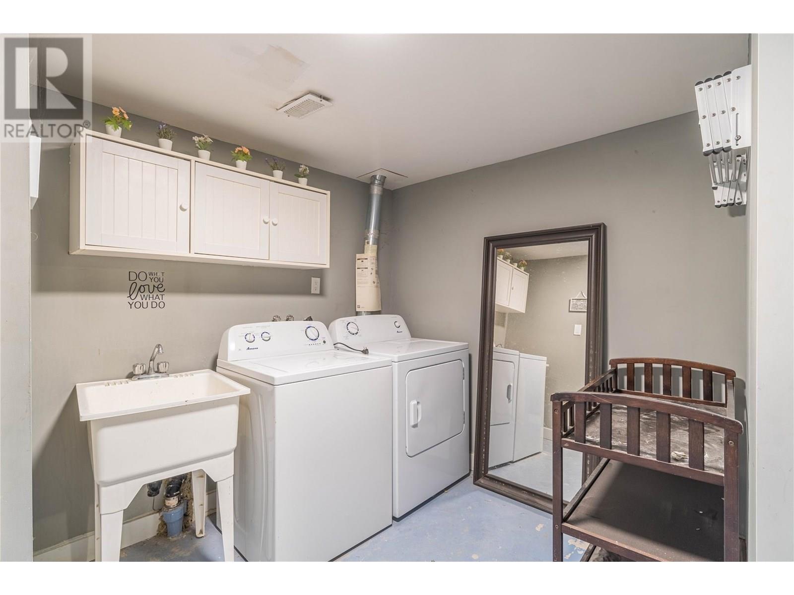 1074 Surrey Avenue, Kamloops, British Columbia  V2B 1R2 - Photo 24 - 10352264