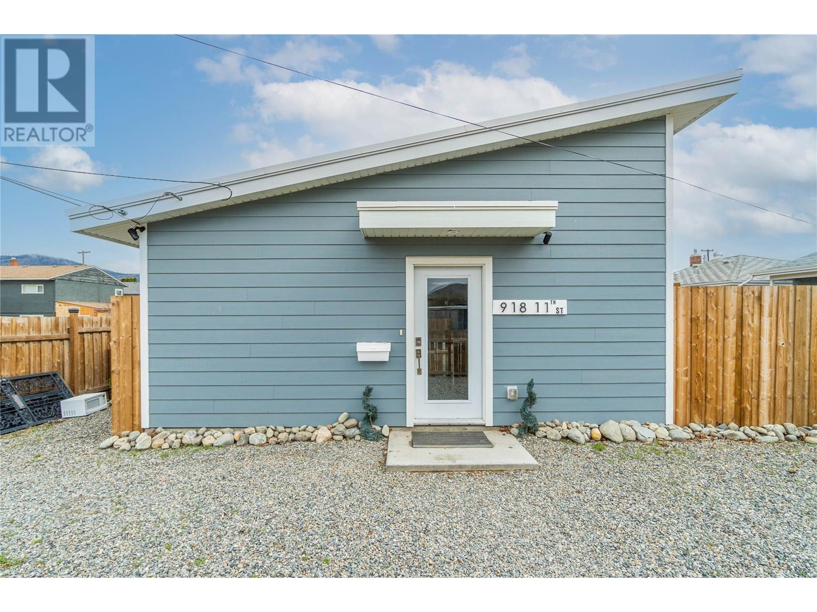 1074 Surrey Avenue, Kamloops, British Columbia  V2B 1R2 - Photo 4 - 10352264