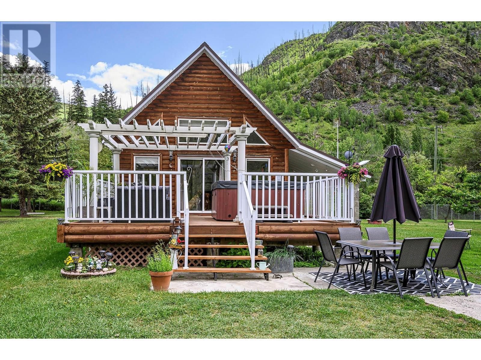 3215 Yellowhead Highway, Barriere, British Columbia  V0E 2E0 - Photo 36 - 10352207