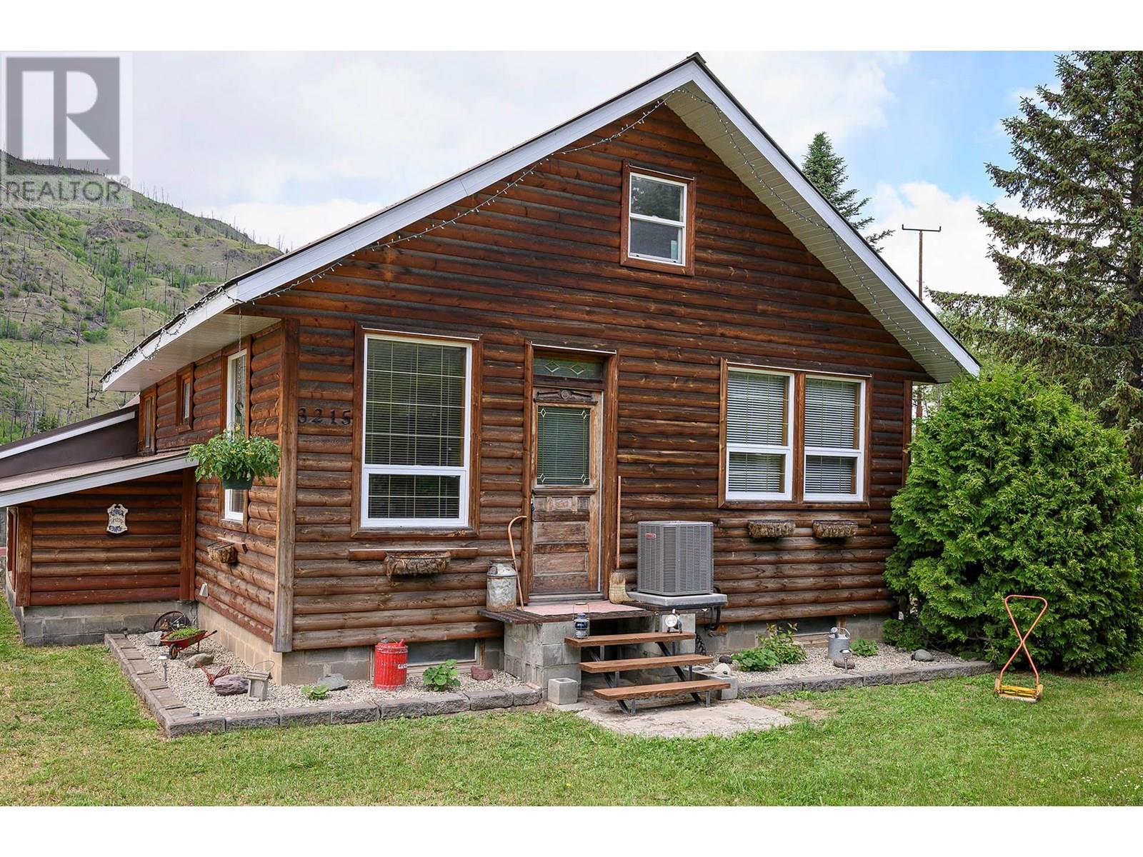 3215 Yellowhead Highway, Barriere, British Columbia  V0E 2E0 - Photo 37 - 10352207