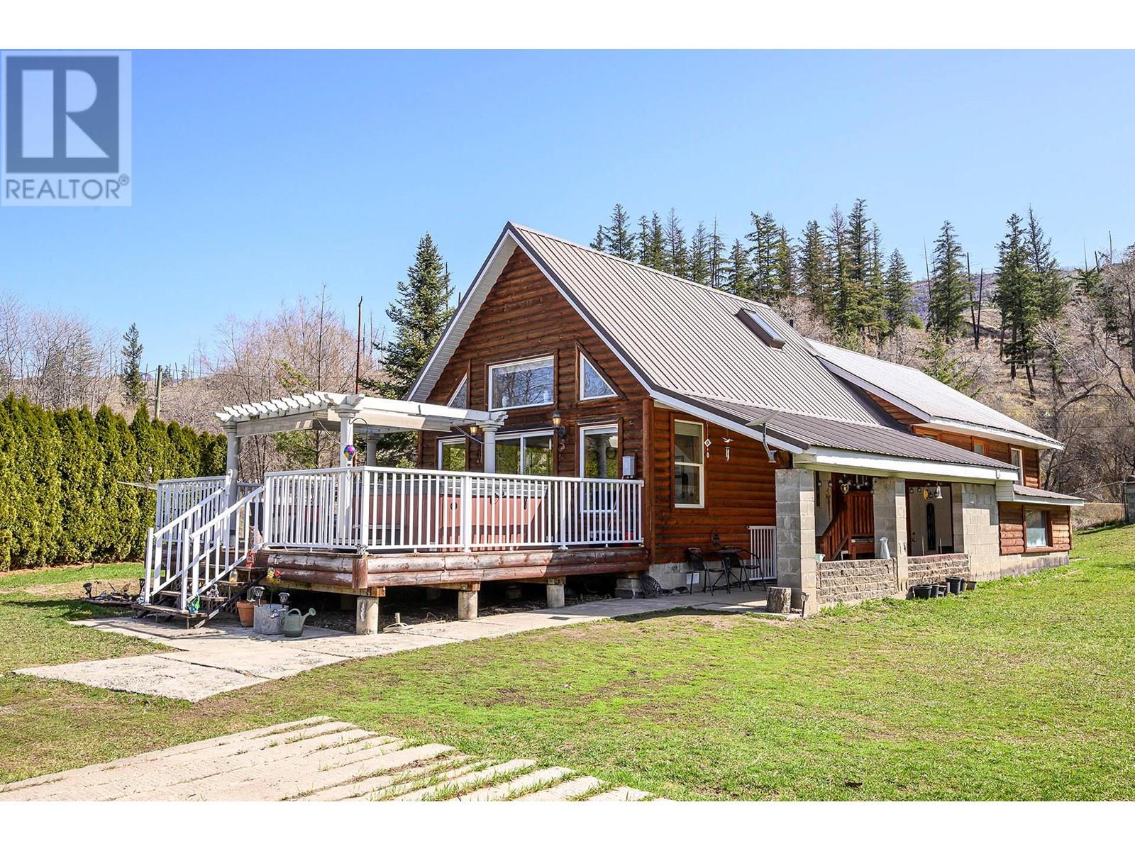 3215 Yellowhead Highway, Barriere, British Columbia  V0E 2E0 - Photo 38 - 10352207