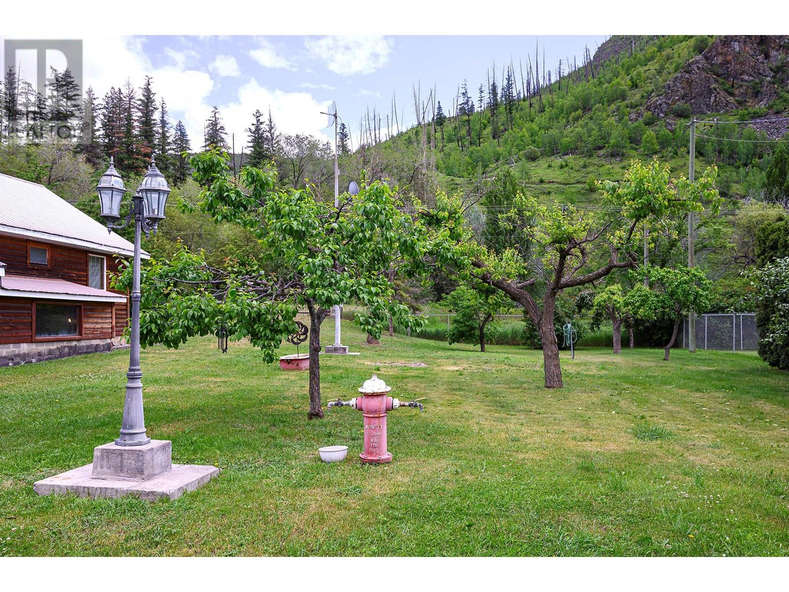 3215 Yellowhead Highway, Barriere, British Columbia  V0E 2E0 - Photo 42 - 10352207