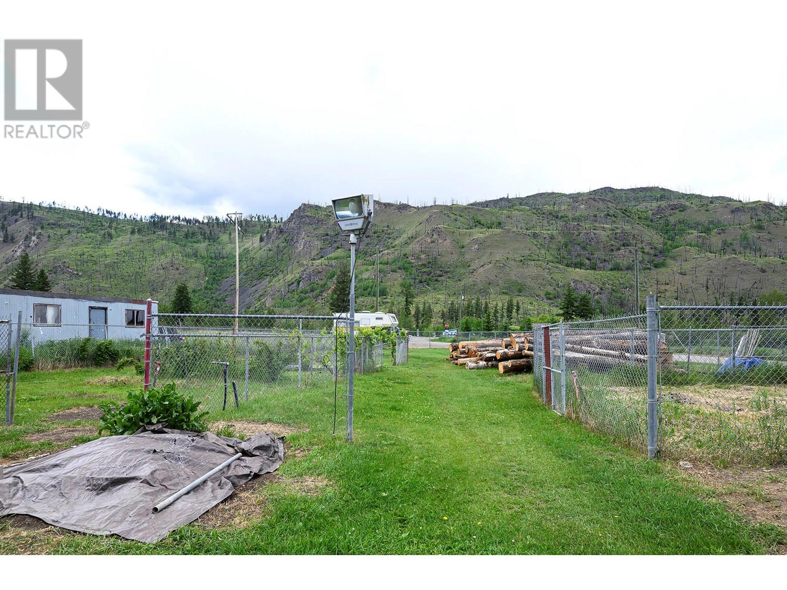 3215 Yellowhead Highway, Barriere, British Columbia  V0E 2E0 - Photo 43 - 10352207