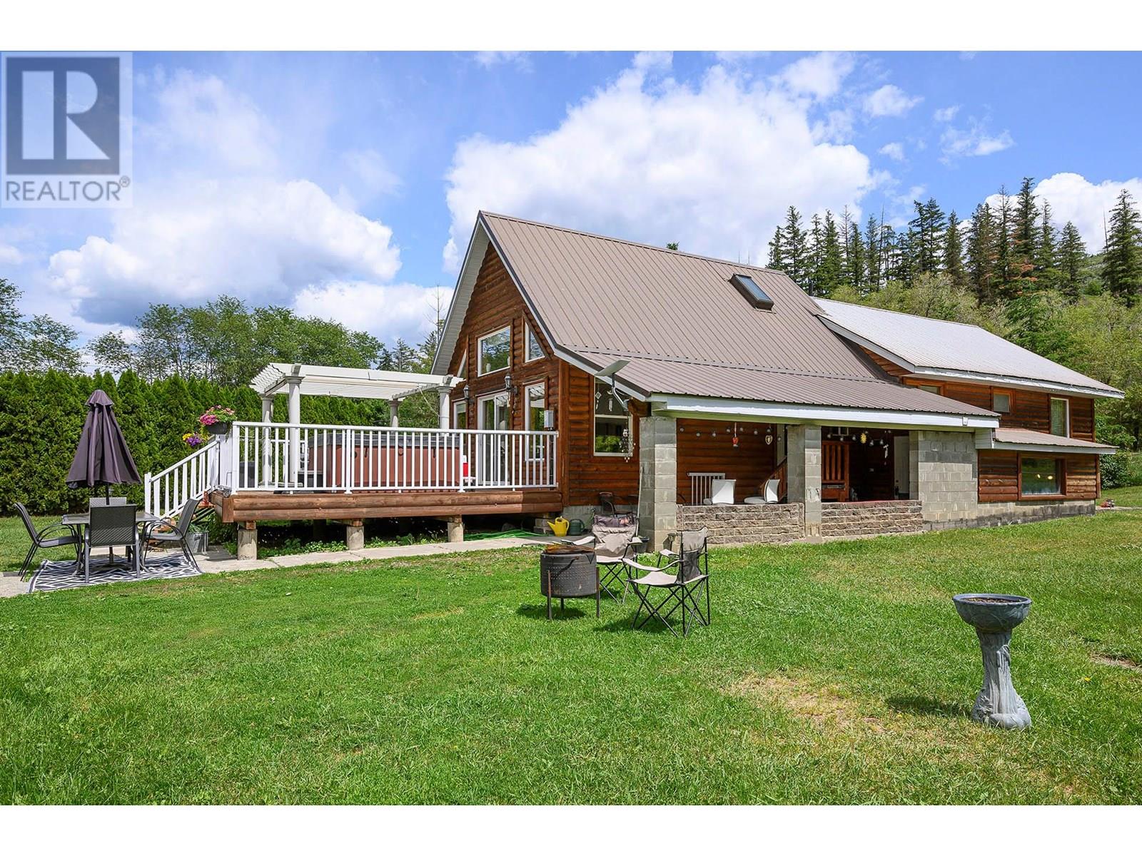 3215 Yellowhead Highway, Barriere, British Columbia  V0E 2E0 - Photo 52 - 10352207