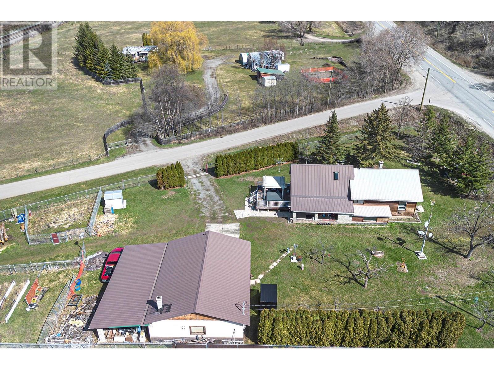 3215 Yellowhead Highway, Barriere, British Columbia  V0E 2E0 - Photo 64 - 10352207
