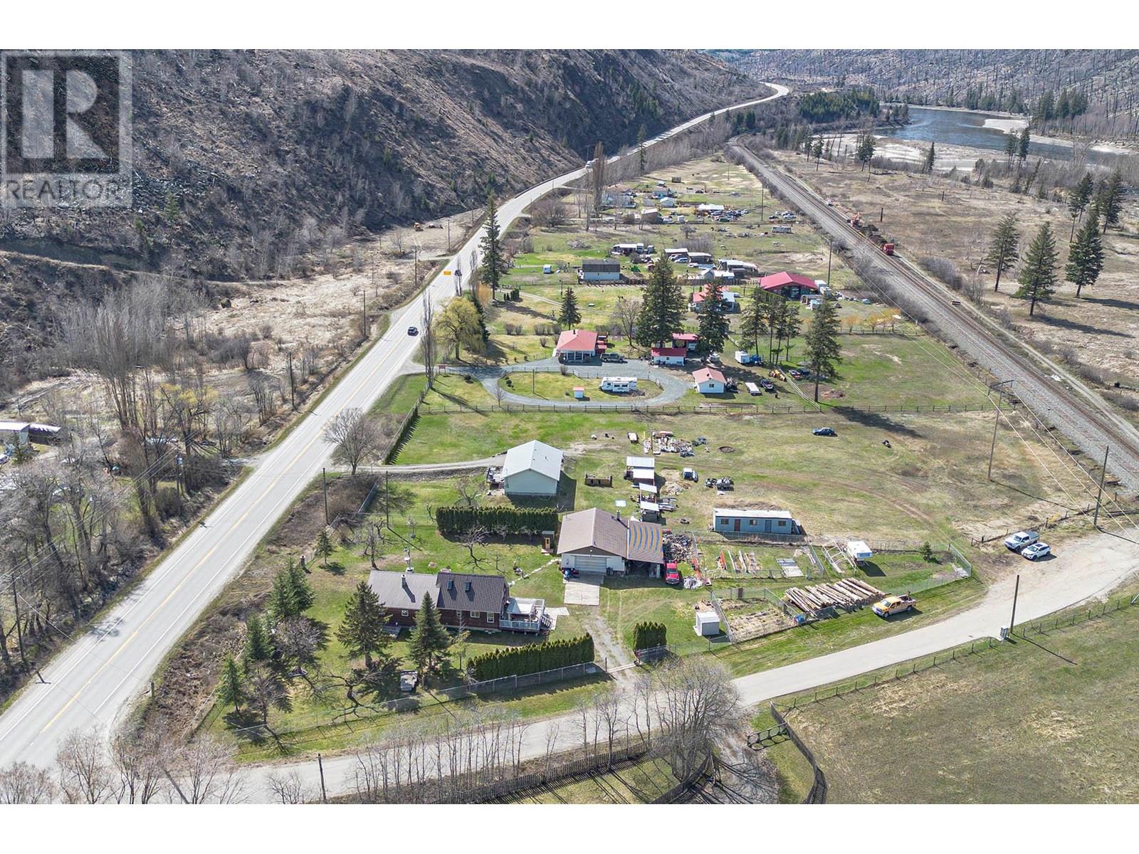3215 Yellowhead Highway, Barriere, British Columbia  V0E 2E0 - Photo 70 - 10352207