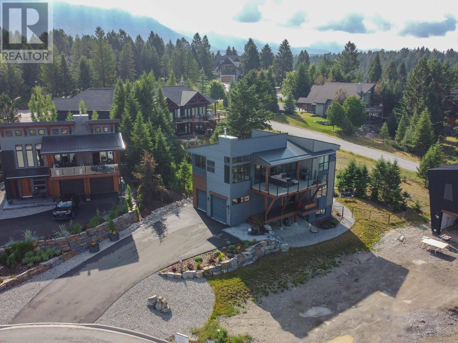 4760 Deer Ridge Road, Windermere, British Columbia  V0A 1K3 - Photo 1 - 10352141