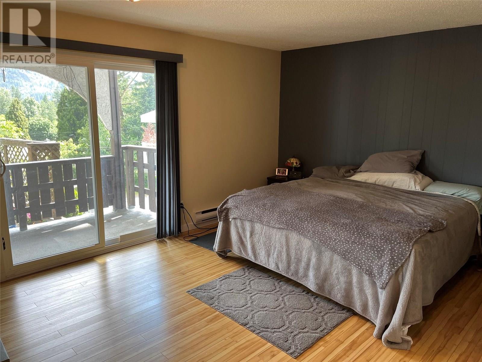 801 Lynnwood Crescent, Castlegar, British Columbia  V1N 1E5 - Photo 14 - 10352071