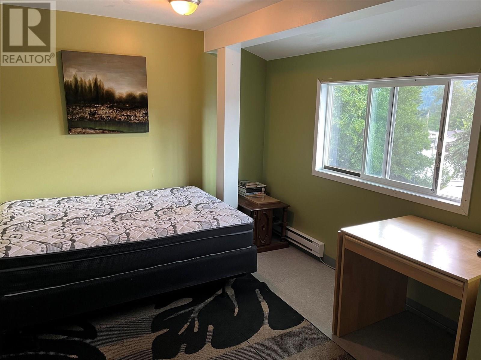 801 Lynnwood Crescent, Castlegar, British Columbia  V1N 1E5 - Photo 21 - 10352071