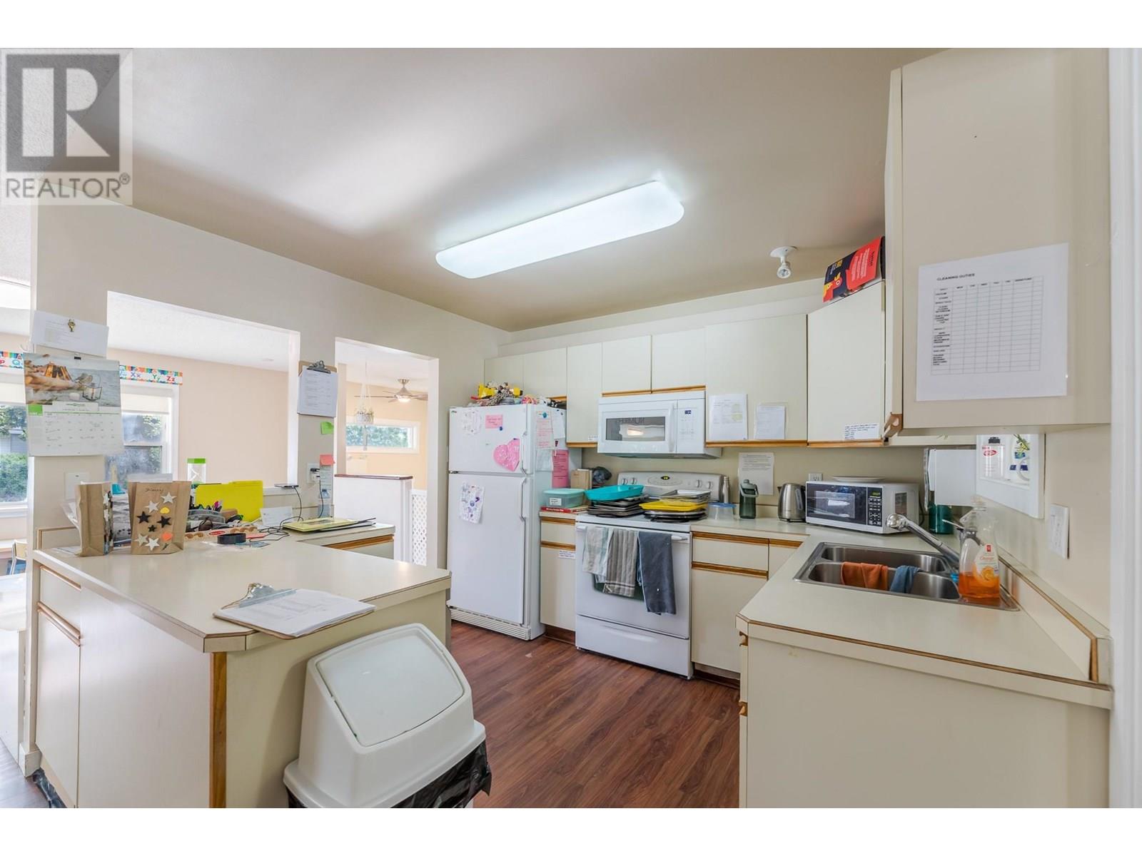 96 Yorkton Avenue, Penticton, British Columbia  V2A 3V1 - Photo 11 - 10352171