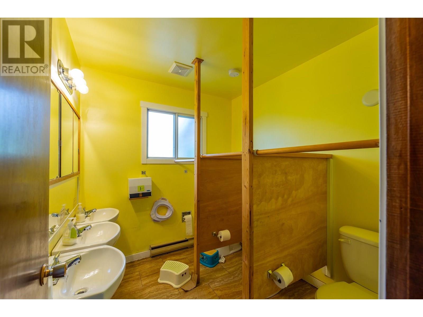 96 Yorkton Avenue, Penticton, British Columbia  V2A 3V1 - Photo 20 - 10352171