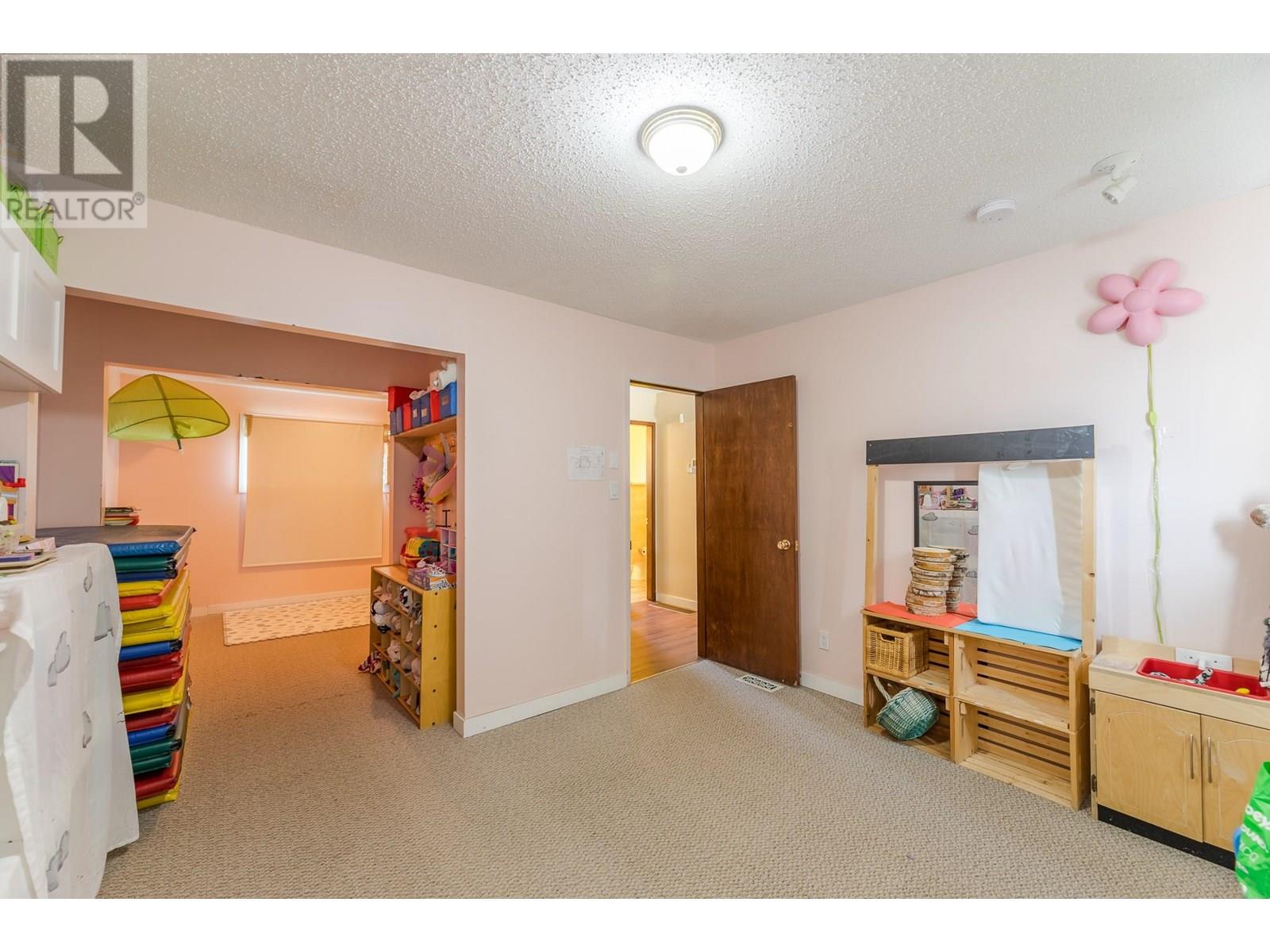 96 Yorkton Avenue, Penticton, British Columbia  V2A 3V1 - Photo 21 - 10352171