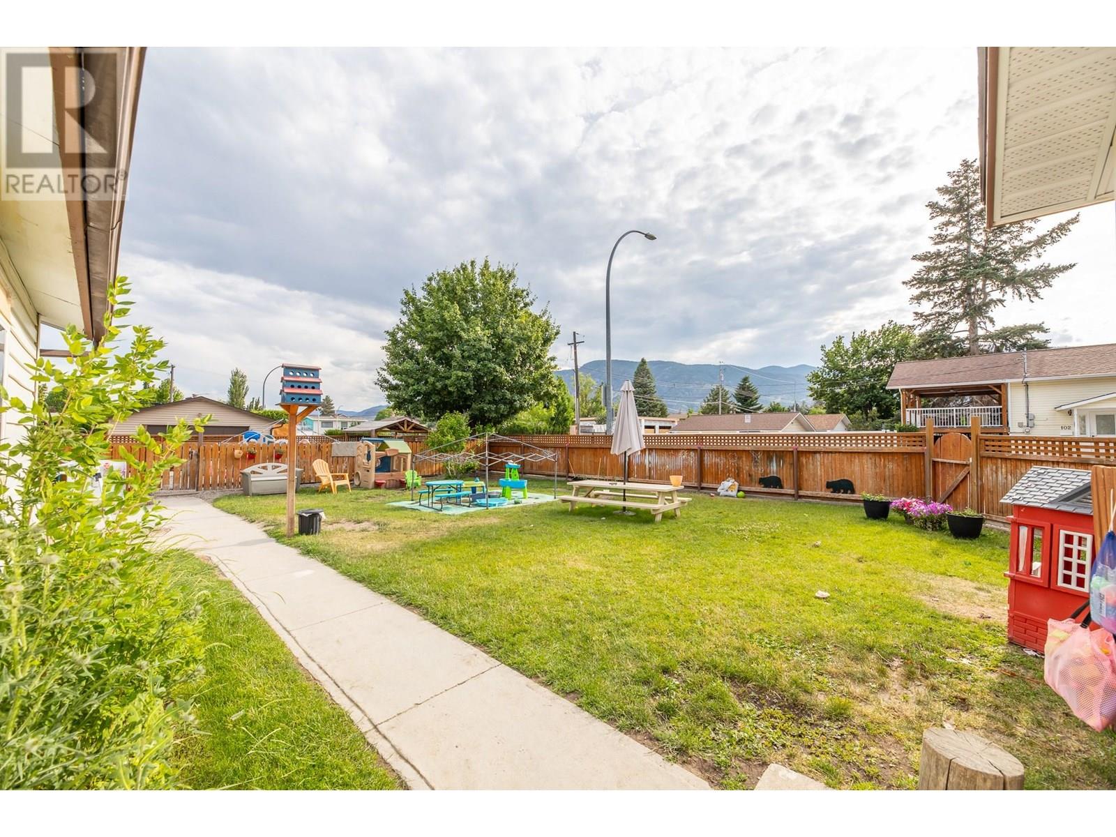 96 Yorkton Avenue, Penticton, British Columbia  V2A 3V1 - Photo 28 - 10352171