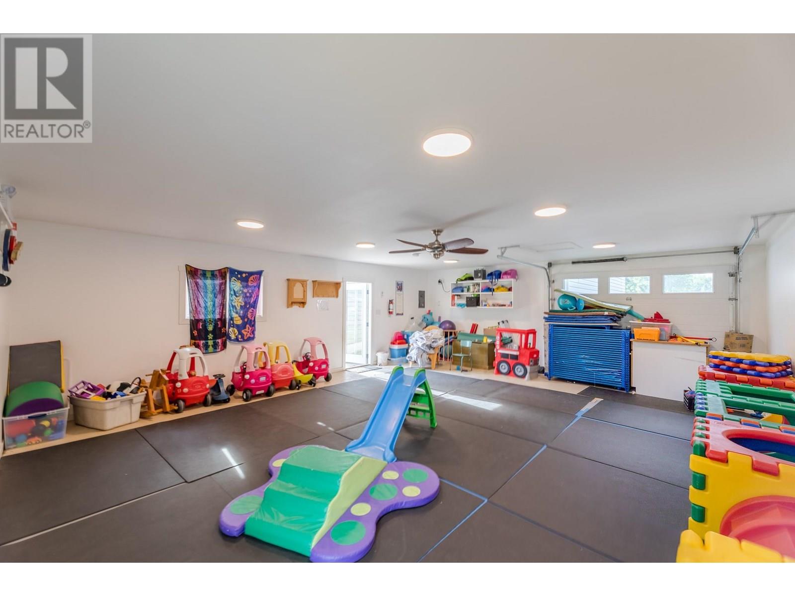 96 Yorkton Avenue, Penticton, British Columbia  V2A 3V1 - Photo 33 - 10352171