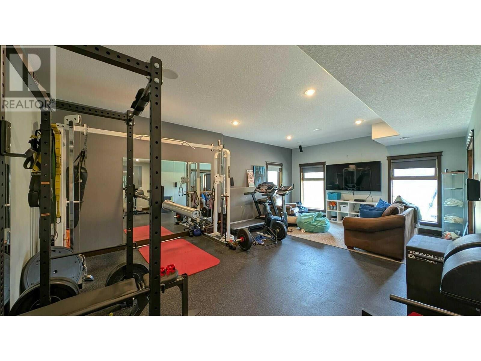 9175 West Avenue, Wilmer, British Columbia  V0A 1K5 - Photo 10 - 10352220