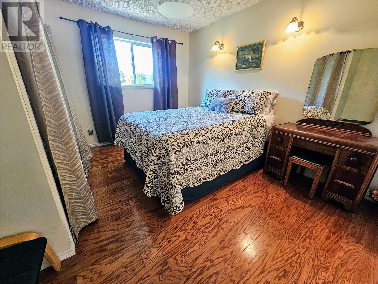2235 Highway 3b, Fruitvale, British Columbia  V0G 1L0 - Photo 13 - 10351908