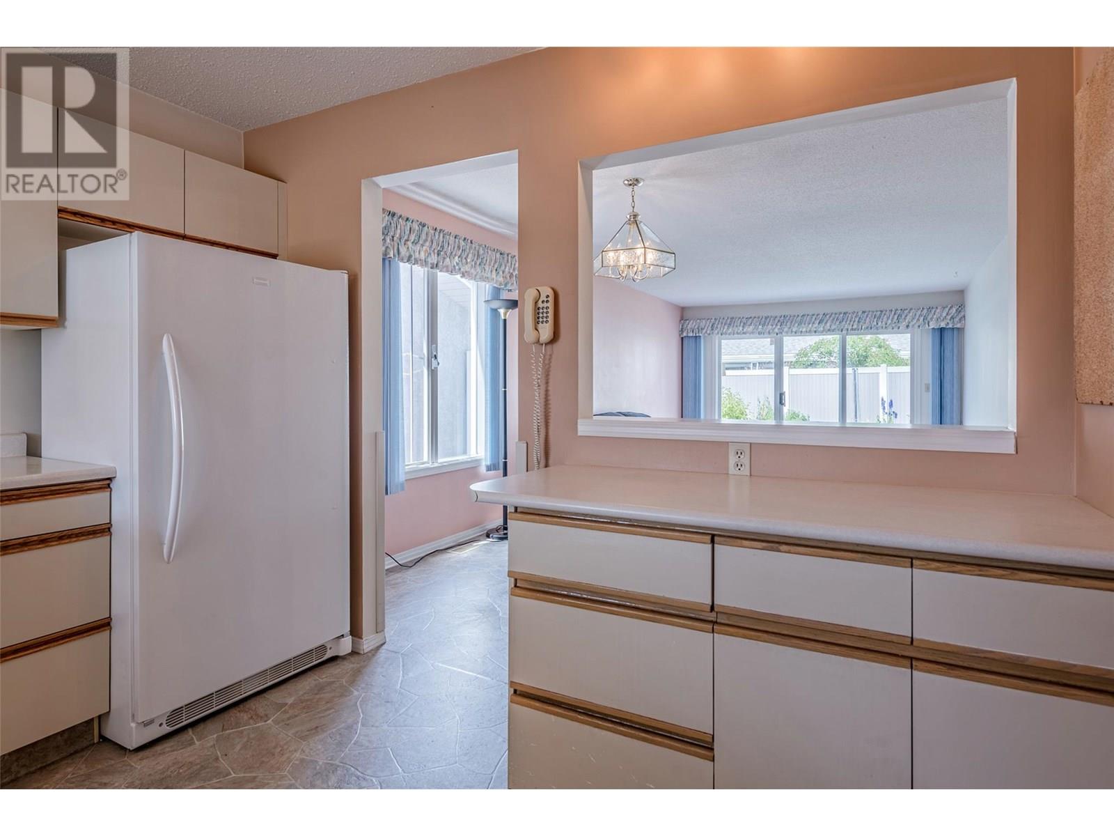 3900 27th Avenue Unit# 43 Lot# 105, Vernon, British Columbia  V1T 9E6 - Photo 11 - 10352279