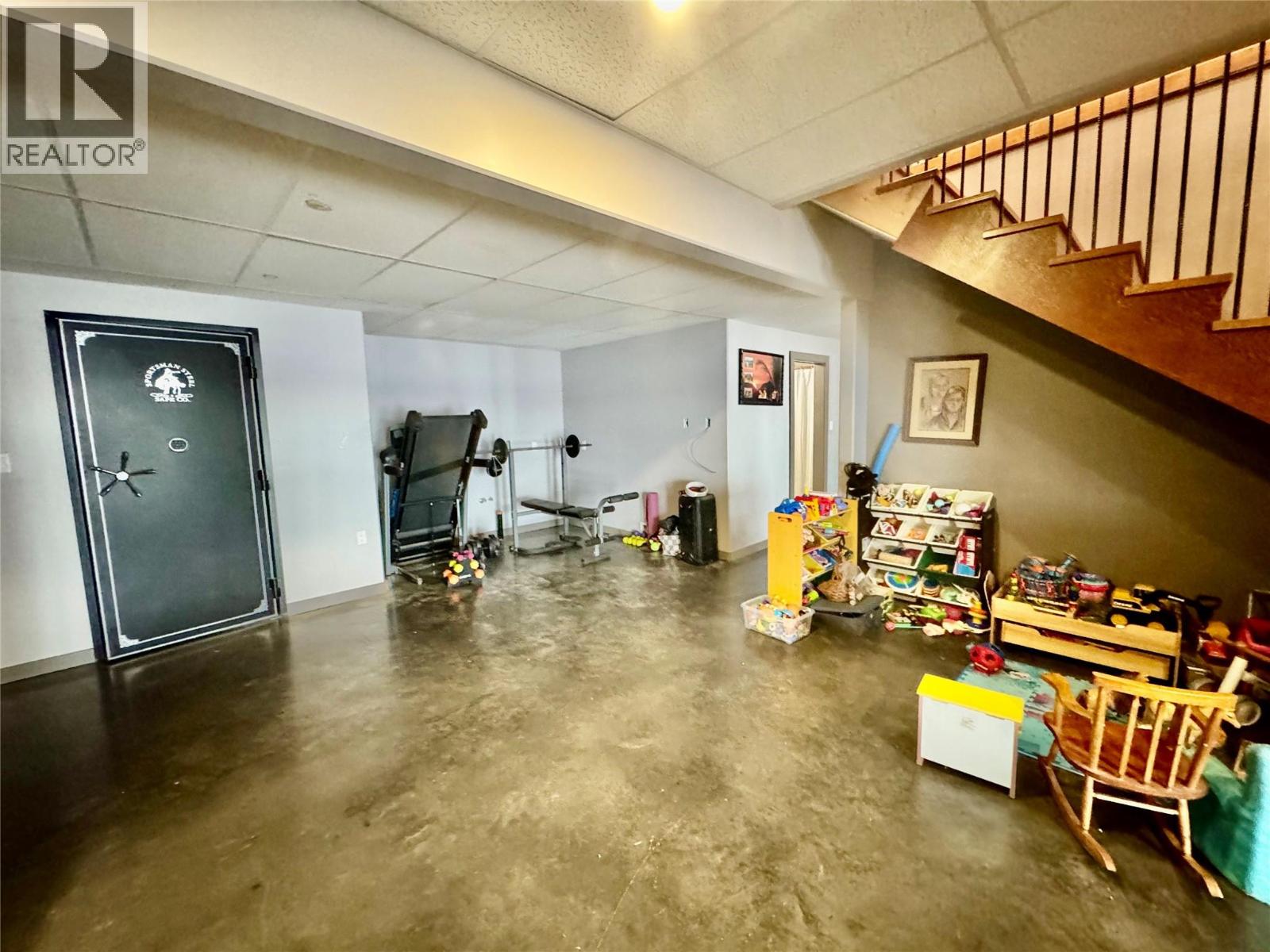 8142 219 Road, Dawson Creek, British Columbia  V1G 4E8 - Photo 37 - 10352411