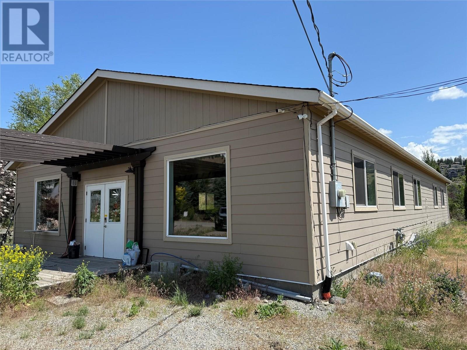 1605 Garner Road, Kelowna, British Columbia  V1P 1E5 - Photo 2 - 10351636