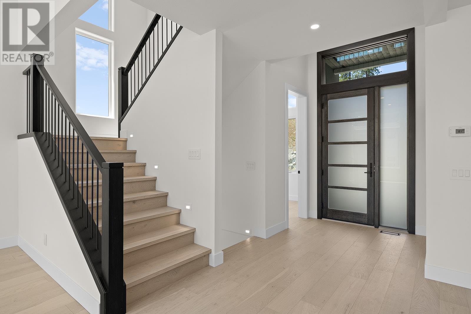 3462 Hilltown Close, Kelowna, British Columbia  V1V 0H4 - Photo 5 - 10351990