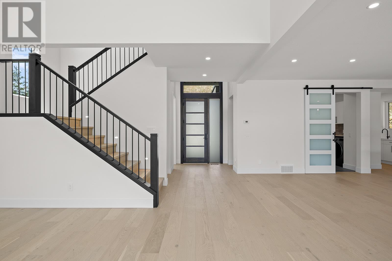 3462 Hilltown Close, Kelowna, British Columbia  V1V 0H4 - Photo 6 - 10351990