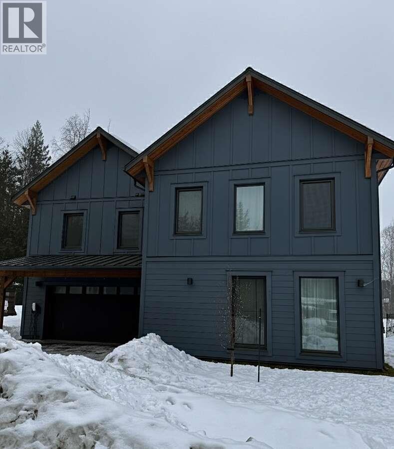 1009 Basin Lane, Revelstoke, British Columbia  V0E 2S1 - Photo 2 - 10352626