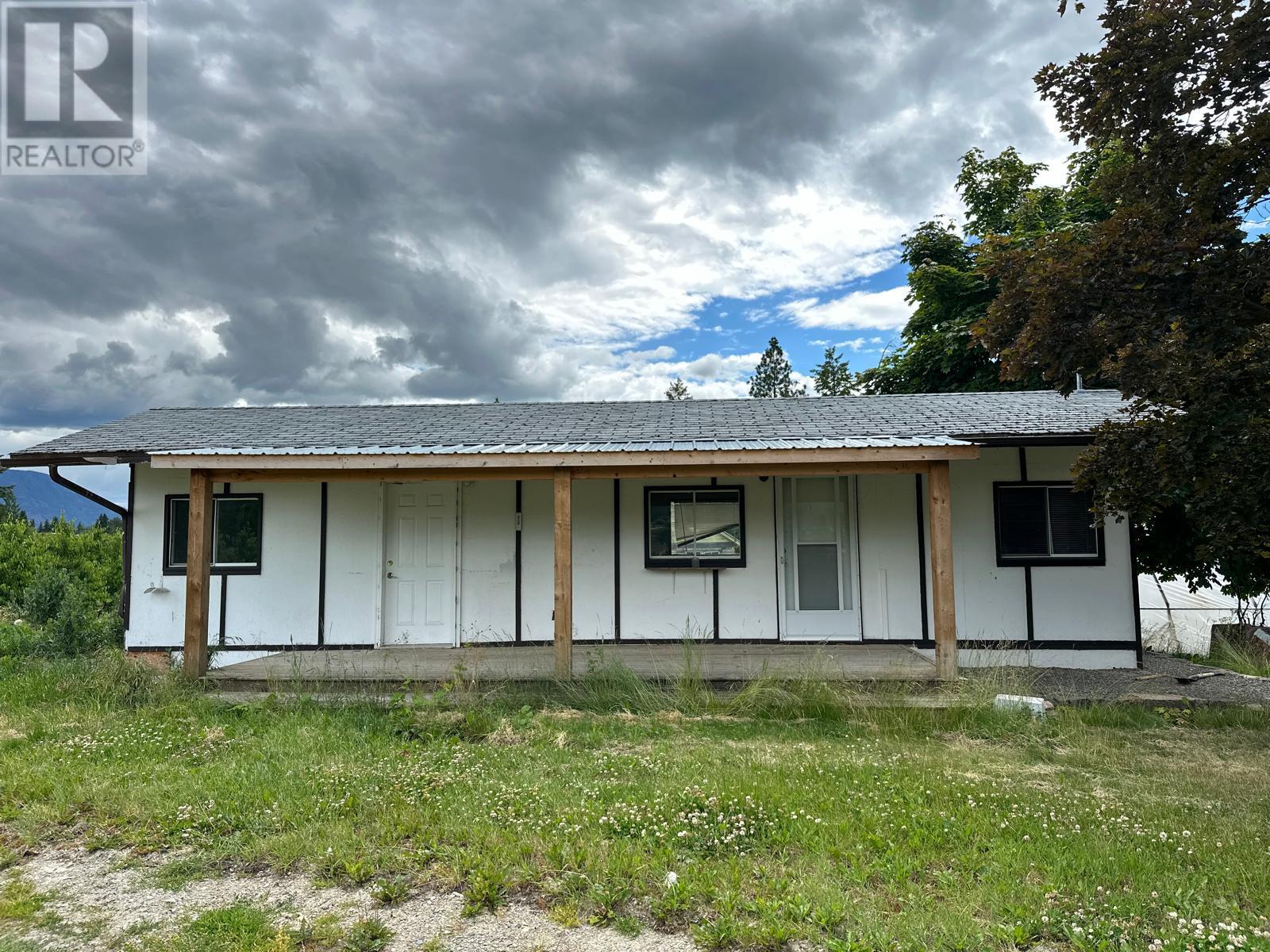 2103 Erickson Road, Creston, British Columbia  V0B 1G1 - Photo 3 - 10352781