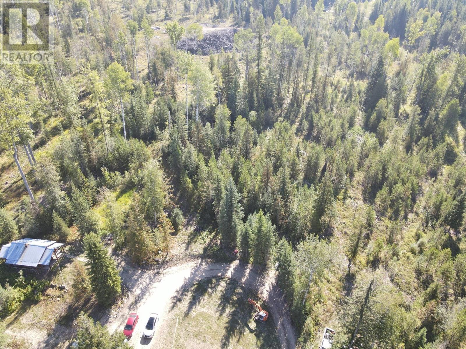 7826 3 Highway, Yahk, British Columbia  V0B 2P0 - Photo 28 - 10352619