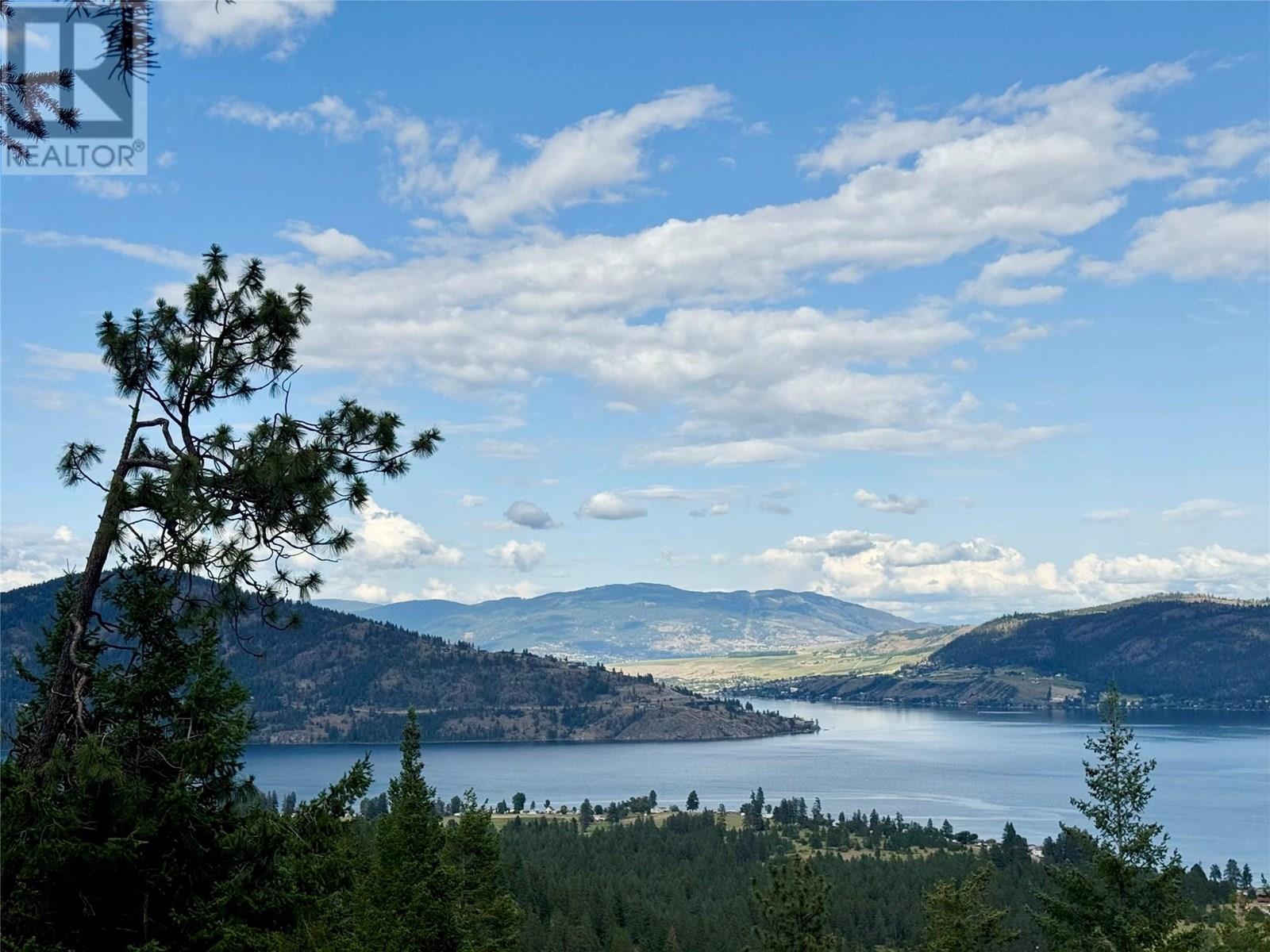 90 Crown Crescent, Vernon, British Columbia  V1H 2C3 - Photo 4 - 10352294