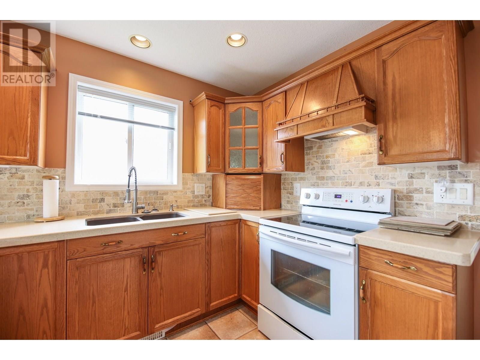 606 Red Wing Drive, Penticton, British Columbia  V2A 8N7 - Photo 15 - 10351382