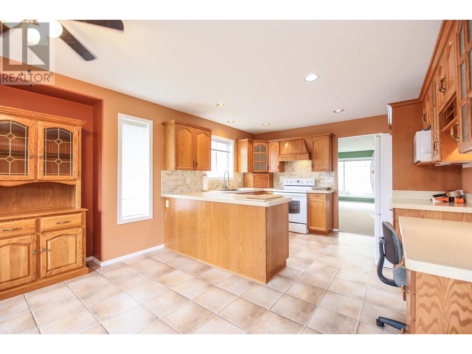 606 Red Wing Drive, Penticton, British Columbia  V2A 8N7 - Photo 17 - 10351382