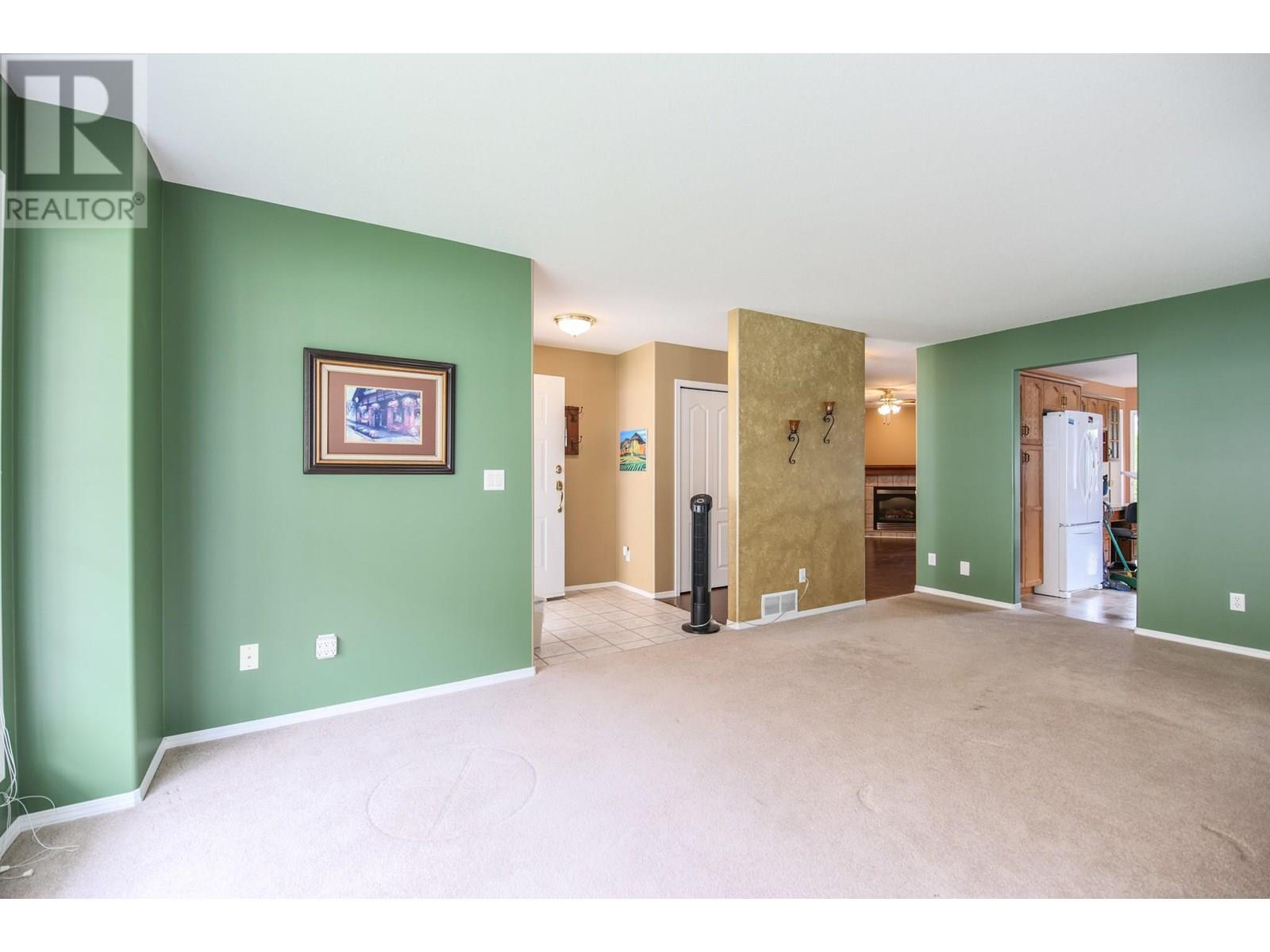 606 Red Wing Drive, Penticton, British Columbia  V2A 8N7 - Photo 8 - 10351382