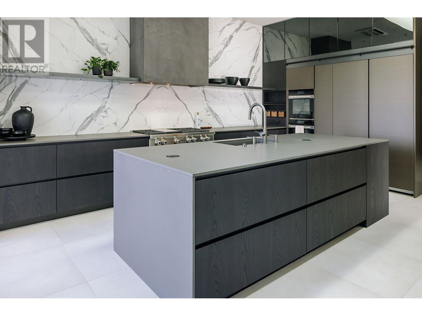 1675 Midland Road, Penticton, British Columbia  V2A 8T7 - Photo 10 - 10352533