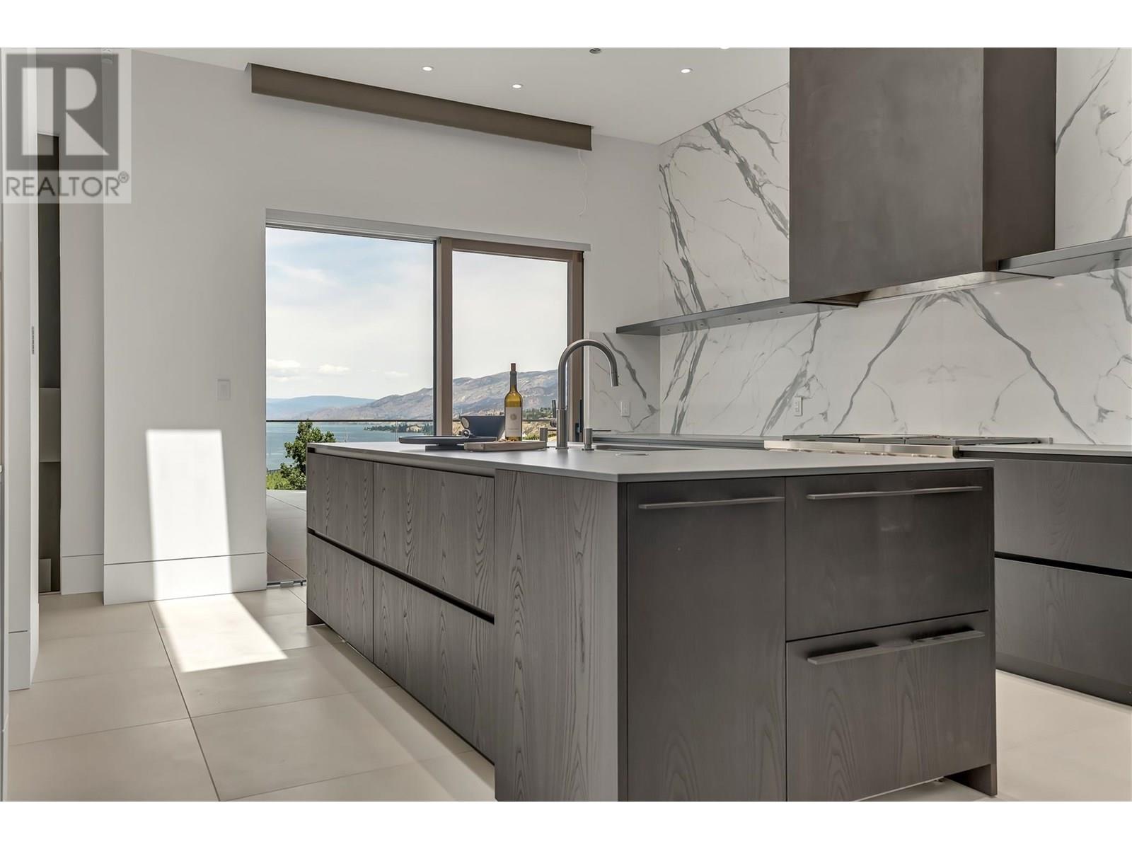 1675 Midland Road, Penticton, British Columbia  V2A 8T7 - Photo 11 - 10352533