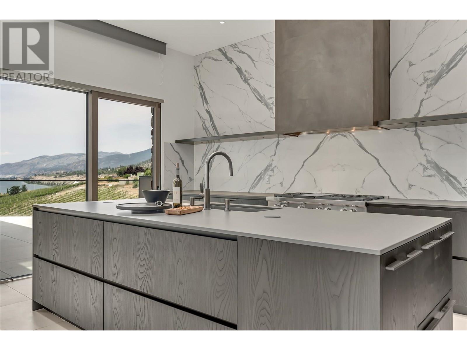 1675 Midland Road, Penticton, British Columbia  V2A 8T7 - Photo 12 - 10352533