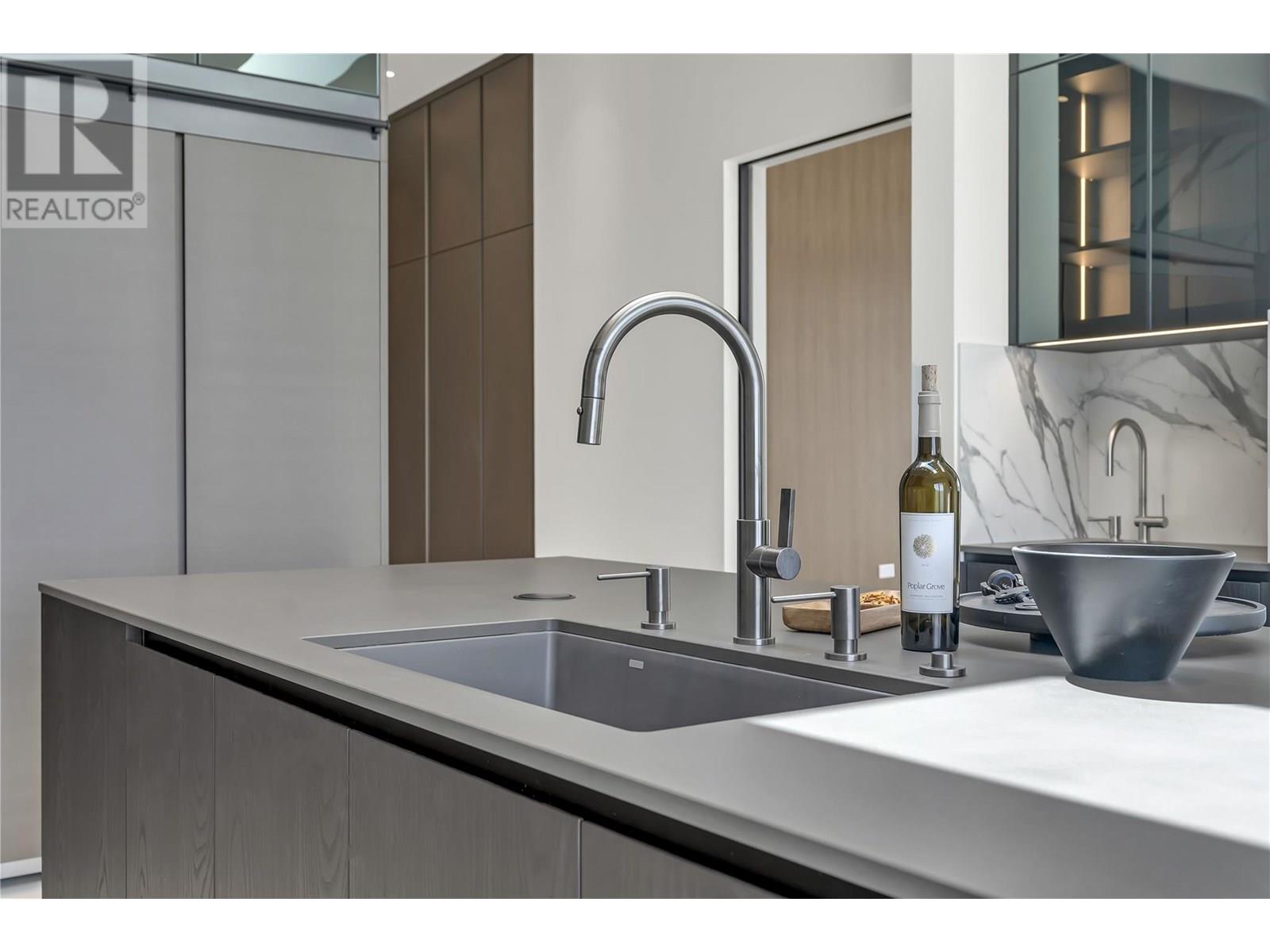 1675 Midland Road, Penticton, British Columbia  V2A 8T7 - Photo 15 - 10352533