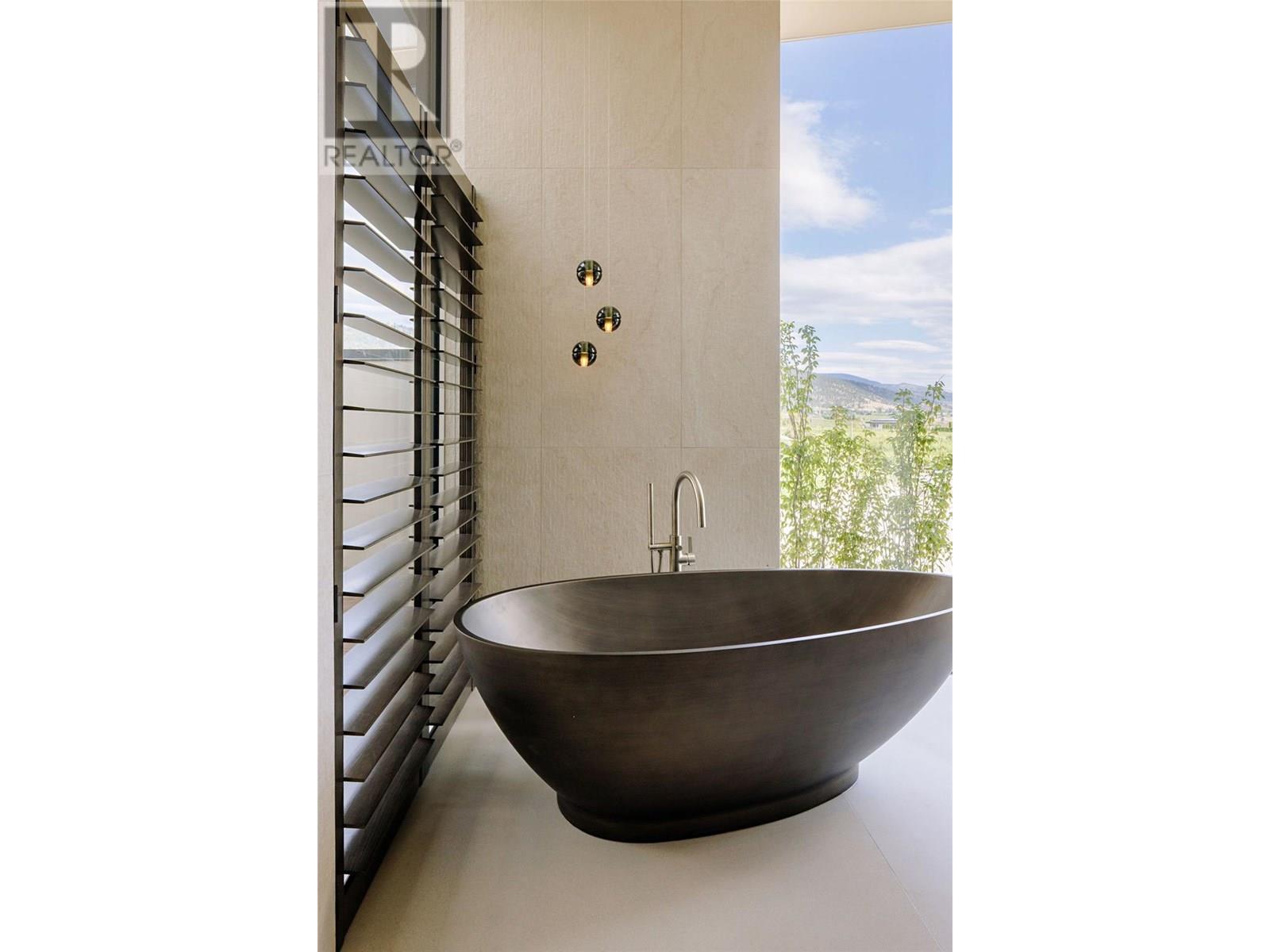 1675 Midland Road, Penticton, British Columbia  V2A 8T7 - Photo 36 - 10352533