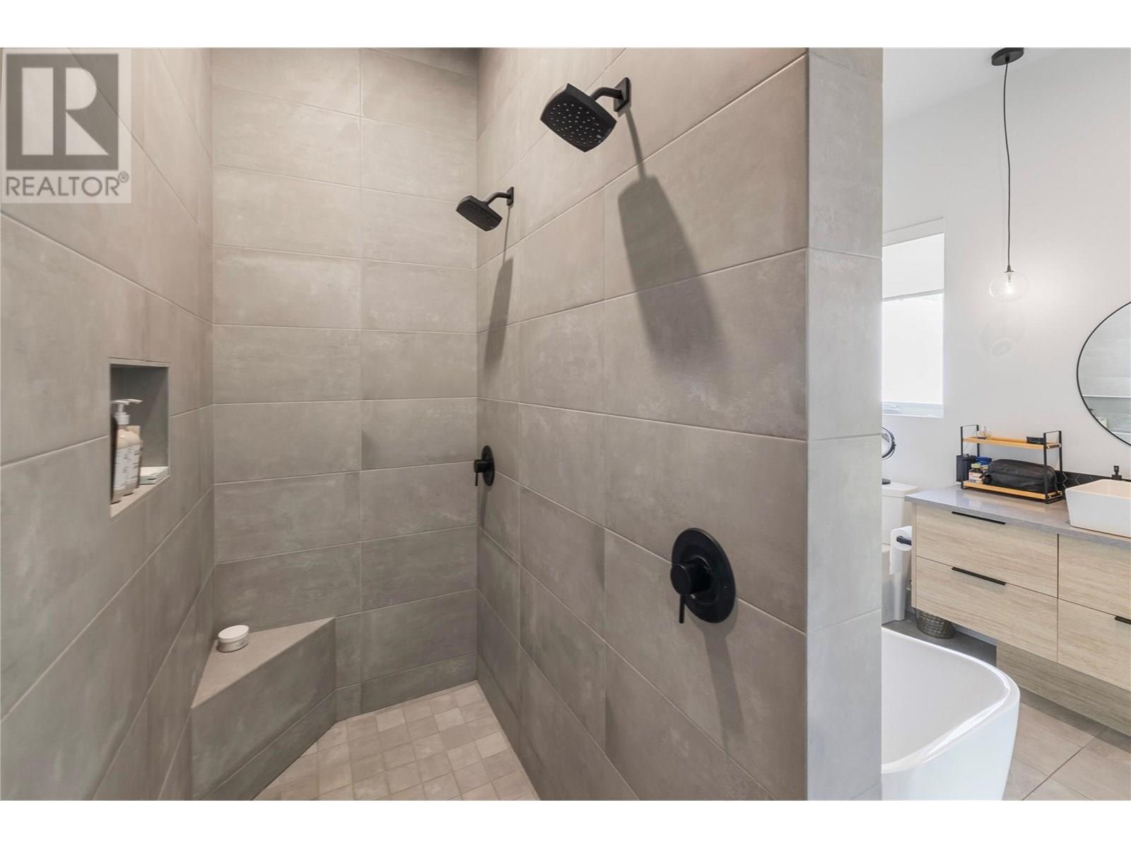 2846 Canyon Crest Drive, West Kelowna, British Columbia  V4T 0E3 - Photo 32 - 10353075