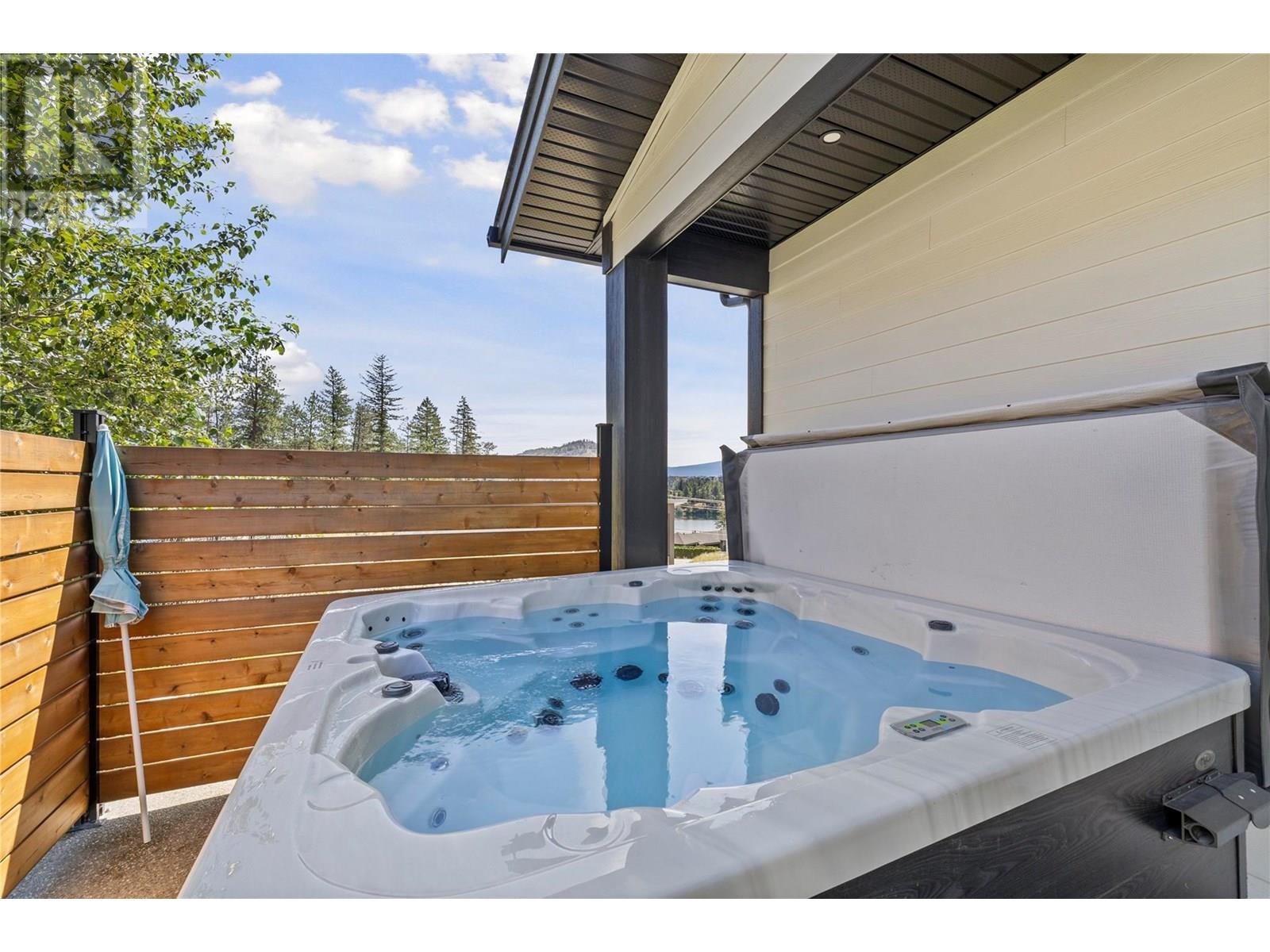 2846 Canyon Crest Drive, West Kelowna, British Columbia  V4T 0E3 - Photo 44 - 10353075