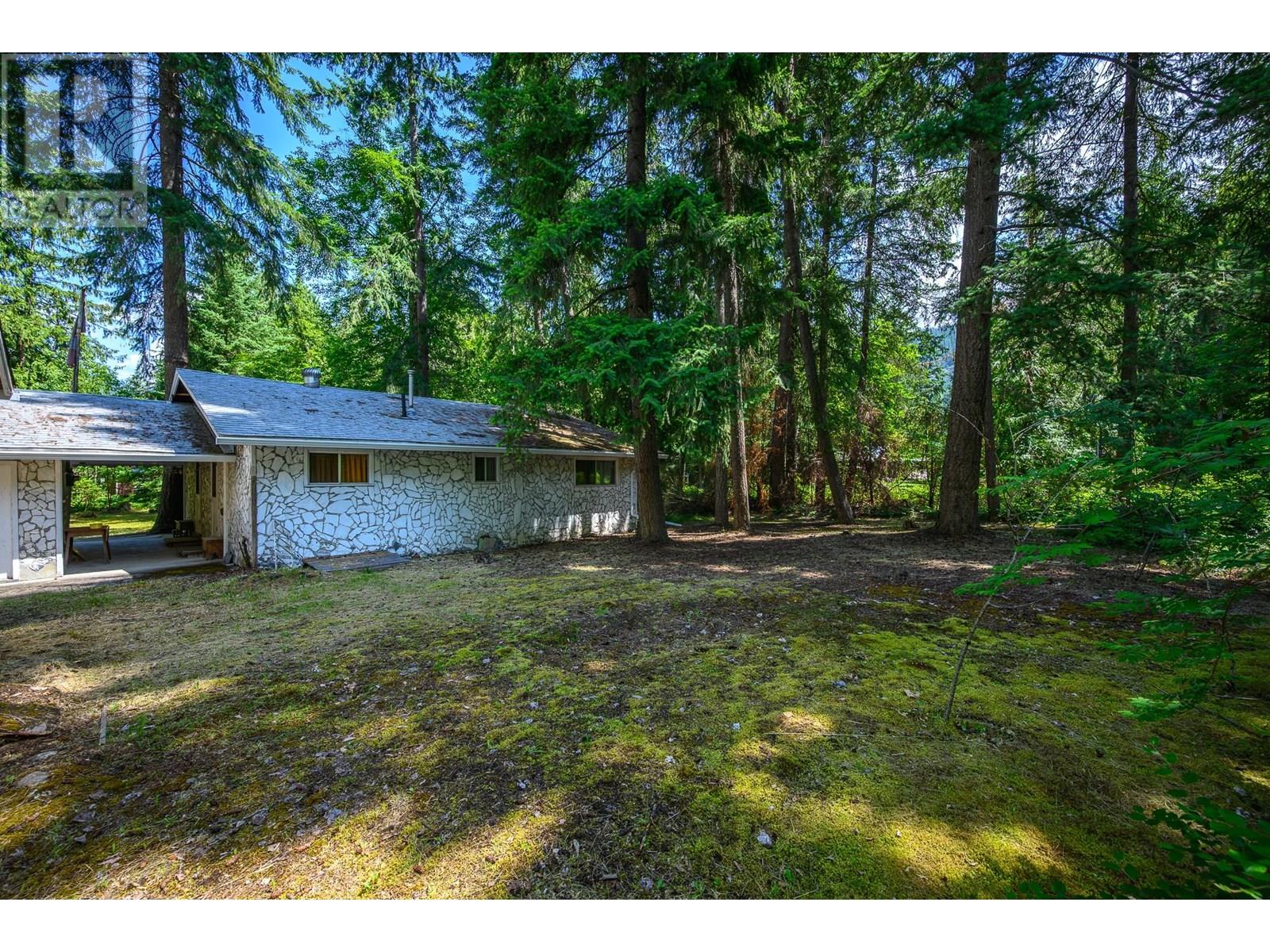 710 & 714 Westminster Road, Swansea Point, British Columbia  V0E 2K2 - Photo 10 - 10353151