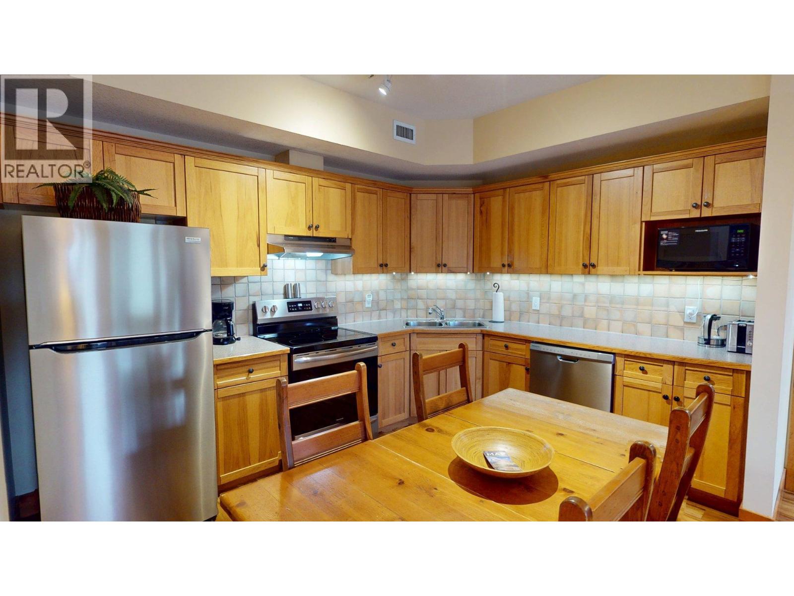 701 14a Crescent Unit# 213 I, Invermere, British Columbia  V0A 1K0 - Photo 12 - 10352876