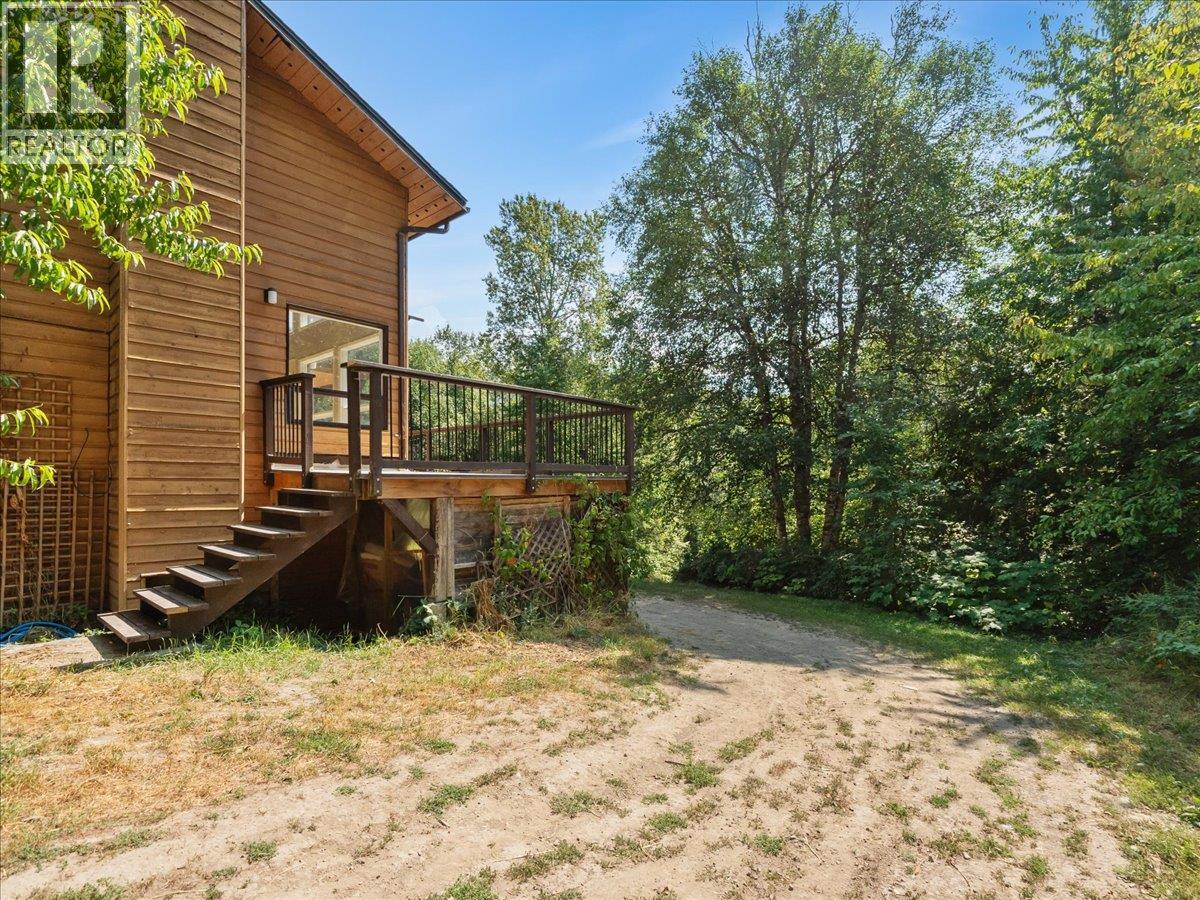 6172 Slocan River Road, Winlaw, British Columbia  V0G 2J0 - Photo 4 - 10352470