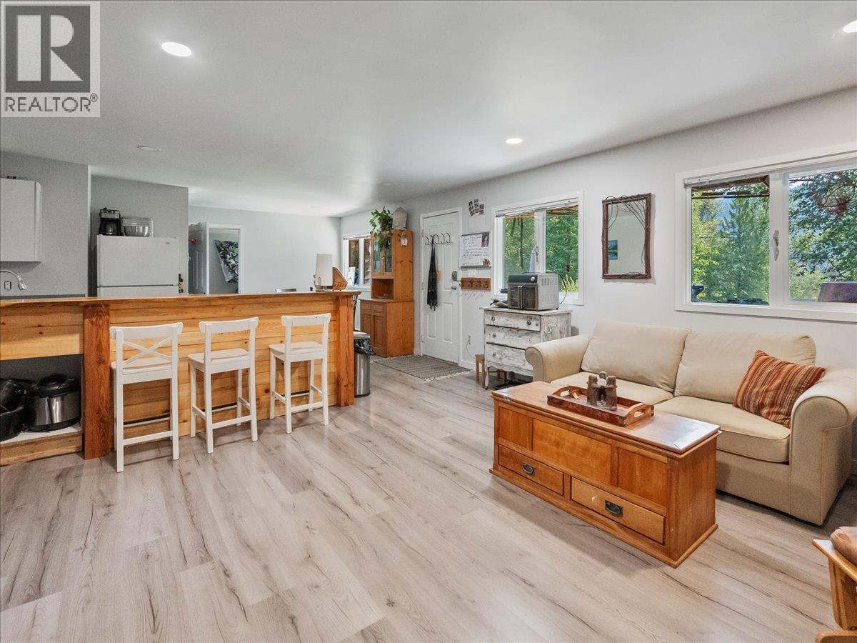 6172 Slocan River Road, Winlaw, British Columbia  V0G 2J0 - Photo 65 - 10352470