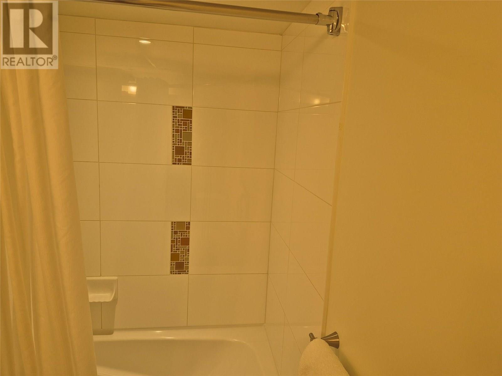 4200 Lakeshore Drive Drive Unit# 302, Osoyoos, British Columbia  V0H 1V6 - Photo 11 - 10353199